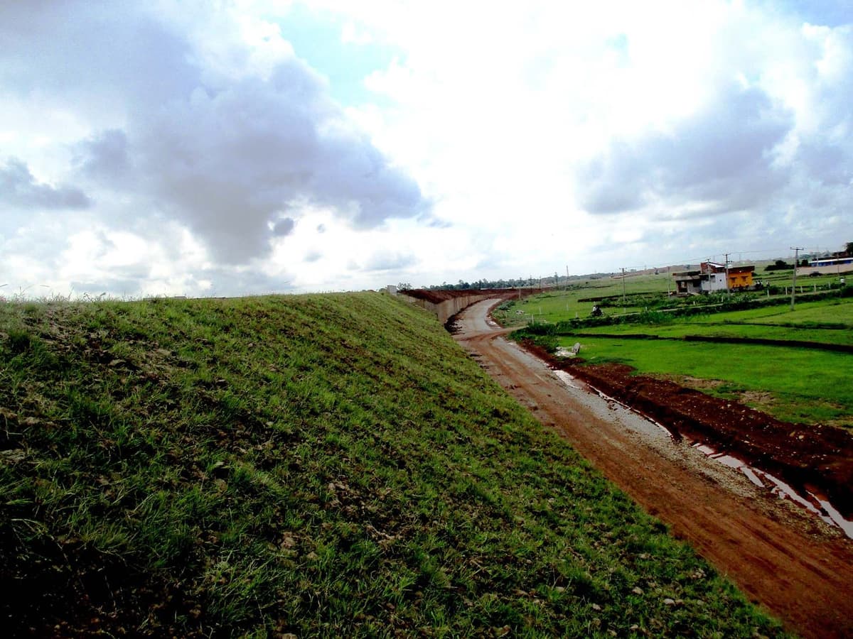 Highway Embankment Slope Protection using StrataWeb® geocells at National Highway 215, Odisha, India