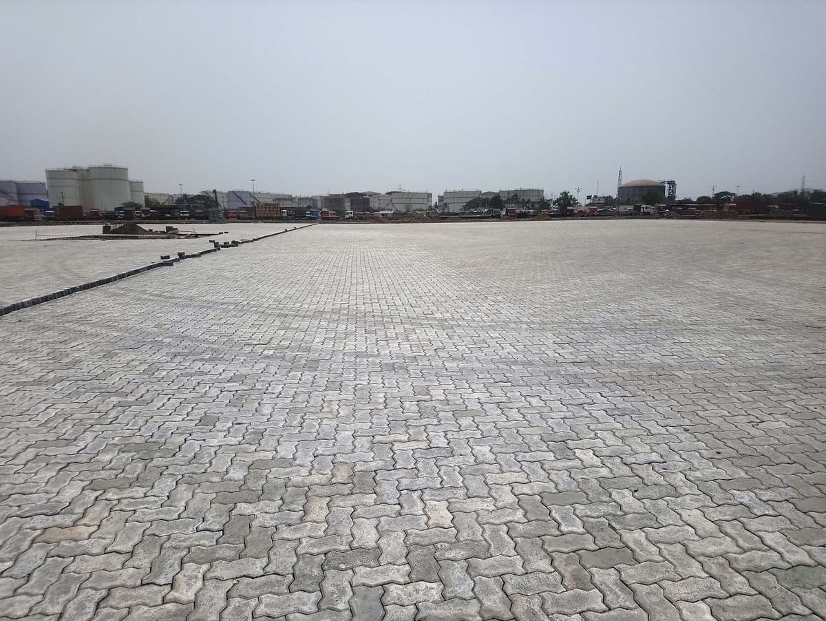 Strengthening port container parking areas with StrataWeb® geocells