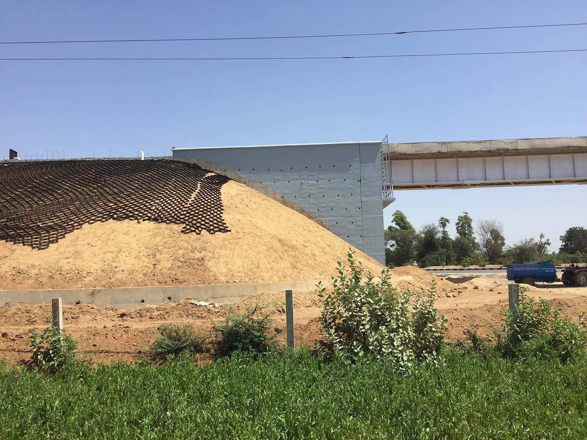 StrataWeb® geocells for slope erosion protection at railway embankment