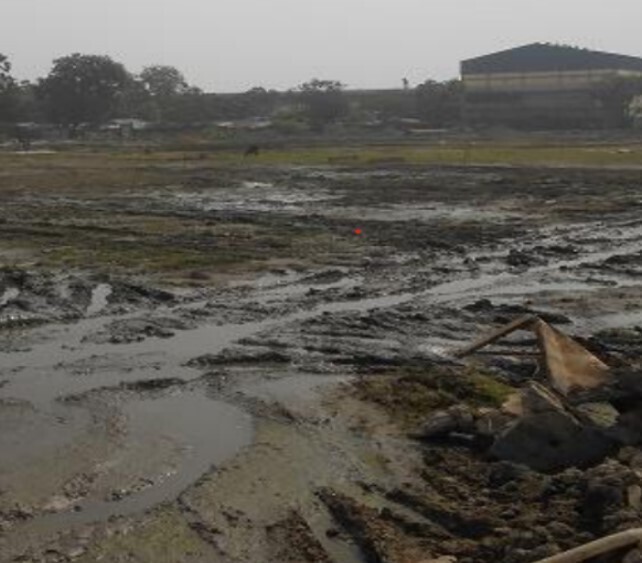 Pond ash embankment for the construction of roadways to reduce the environmental hazards